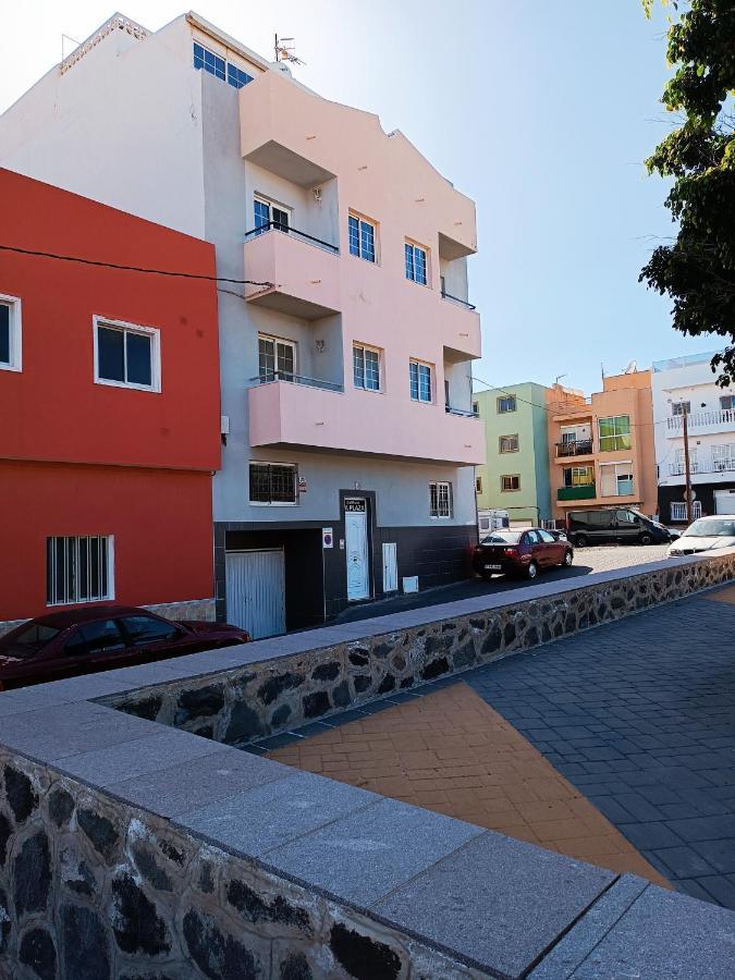 Apartamento Soleado Los Abrigos Exterior photo