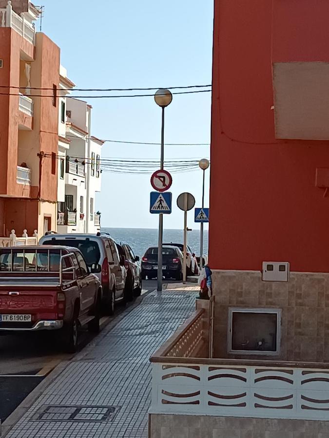 Apartamento Soleado Los Abrigos Exterior photo